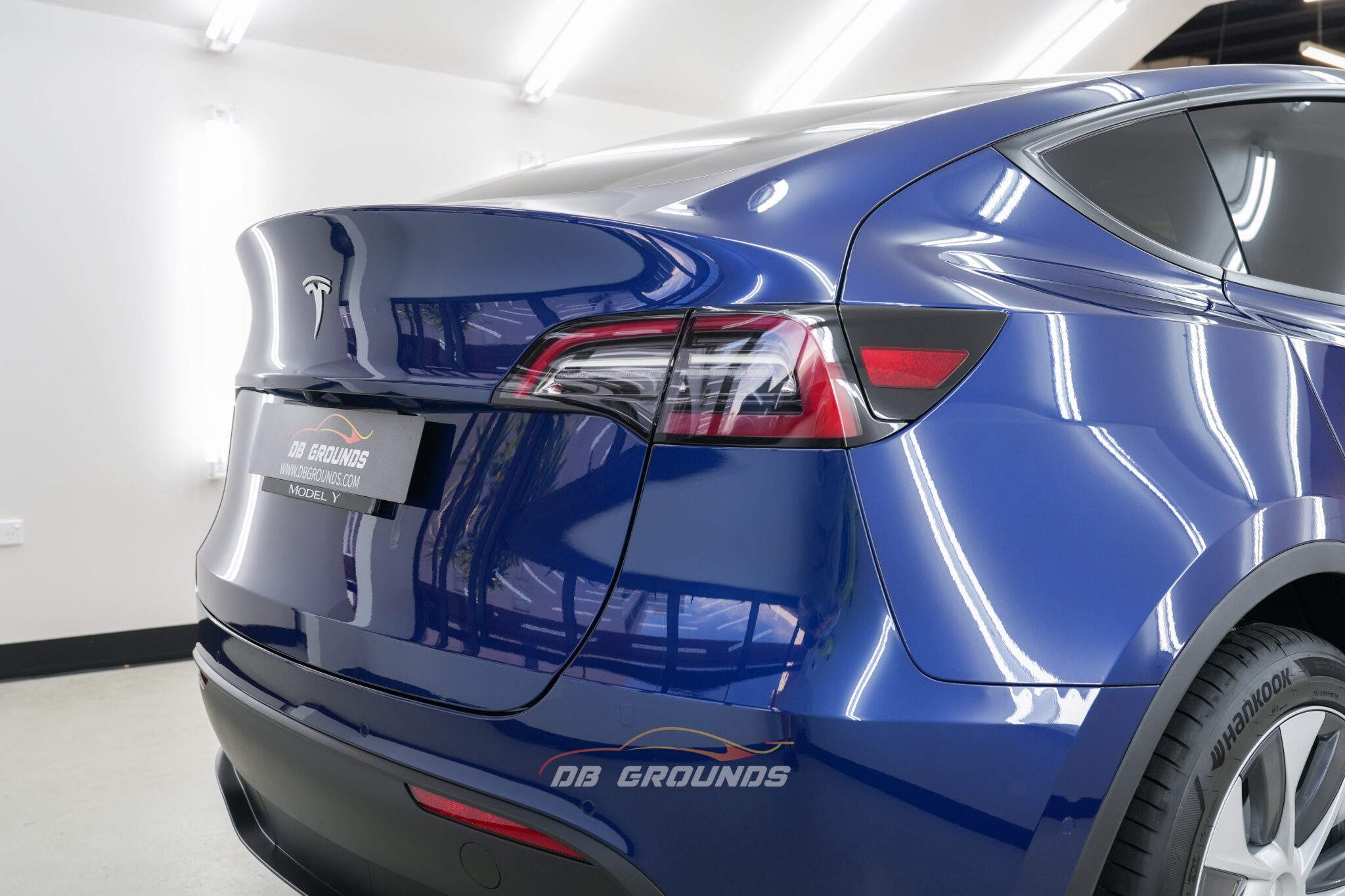 Amazing Tesla Model Y Paint Protection Film Kit Scene Concept Amazing Tesla Model Y Paint Protection Film Kit Scene Concept